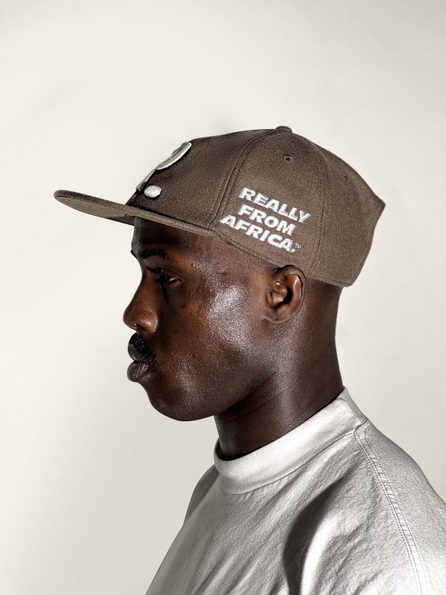 RFA Wool Hat: “R.” Logo [Brown]